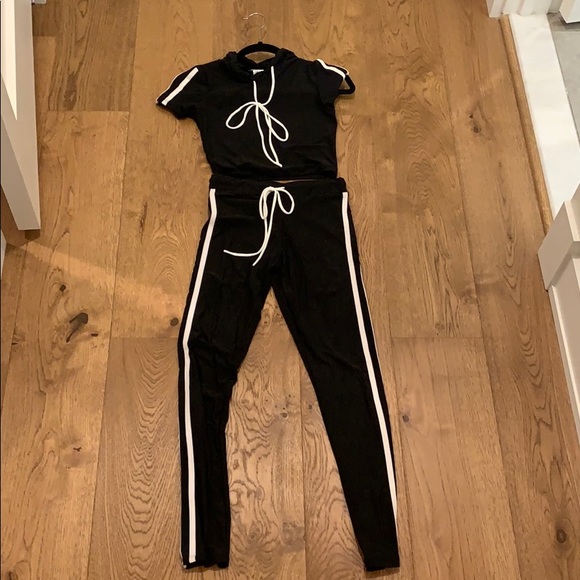 Fashion Nova Other - Track suit
